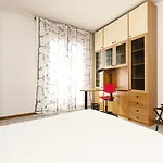 Colourful Flat Borgo Roma