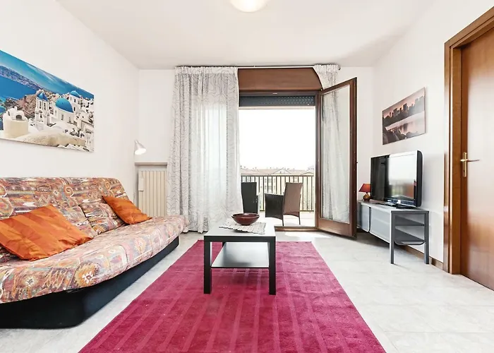 Colourful Flat Borgo Roma